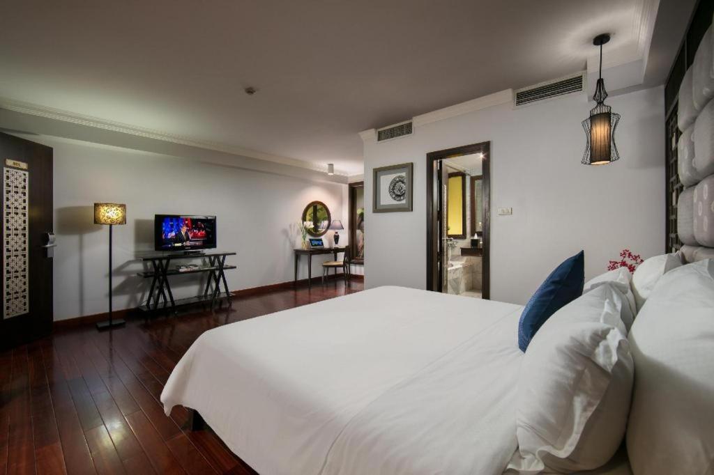 Church Boutique Hotel Hang Trong Hanoi Zewnętrze zdjęcie